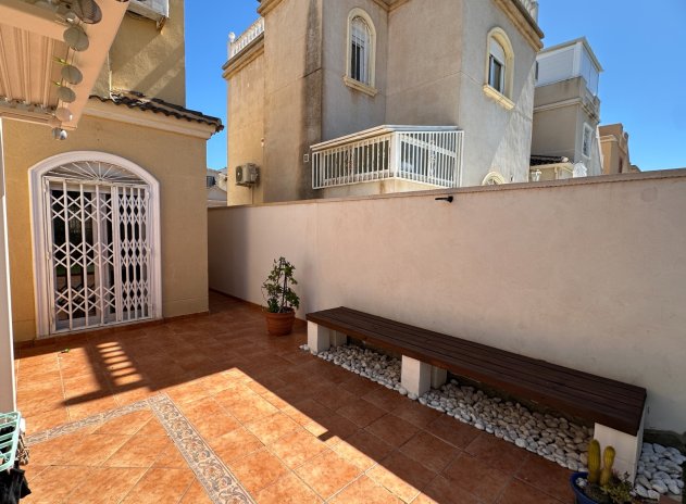Herverkoop - Villa - Torrevieja - Aguas Nuevas