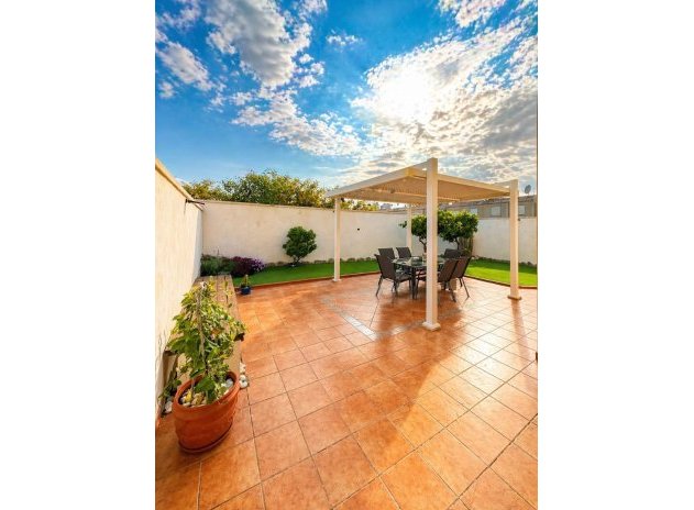 Herverkoop - Villa - Torrevieja - Aguas Nuevas