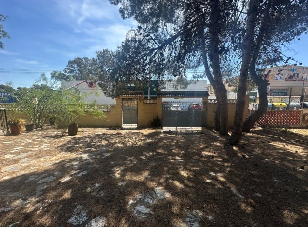 Herverkoop - Villa - Torrevieja - Los Balcones