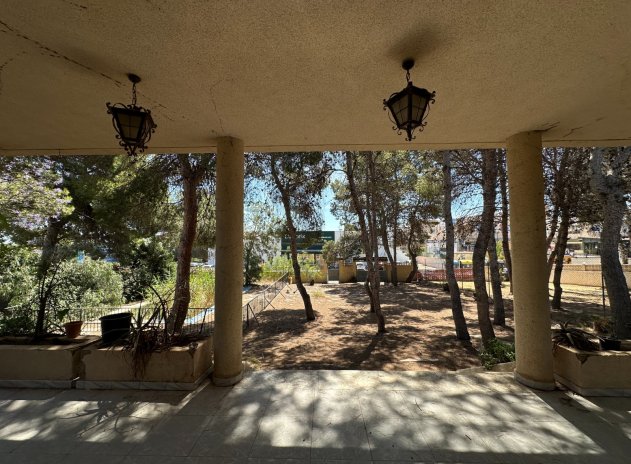 Herverkoop - Villa - Torrevieja - Los Balcones