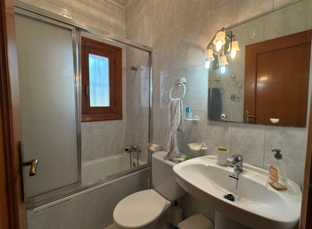 Herverkoop - Villa - Torrevieja - Los Balcones
