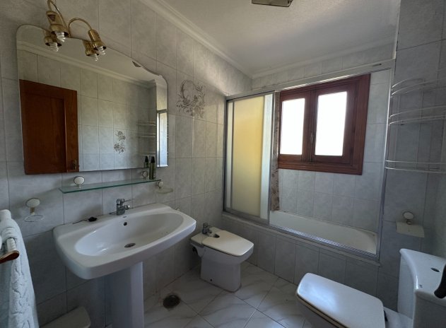 Herverkoop - Villa - Torrevieja - Los Balcones