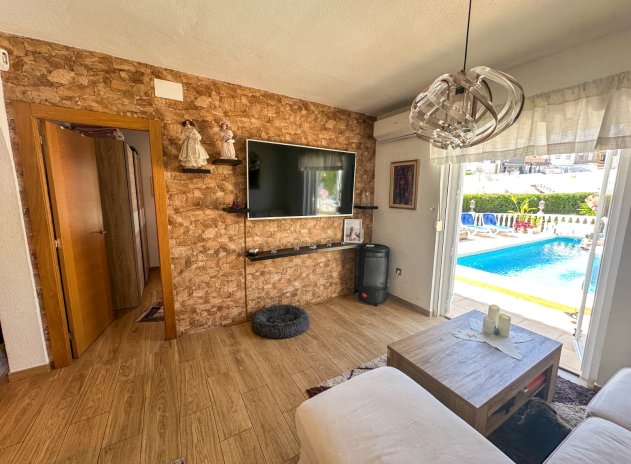 Herverkoop - Rijwoning - Torrevieja - Los Balcones