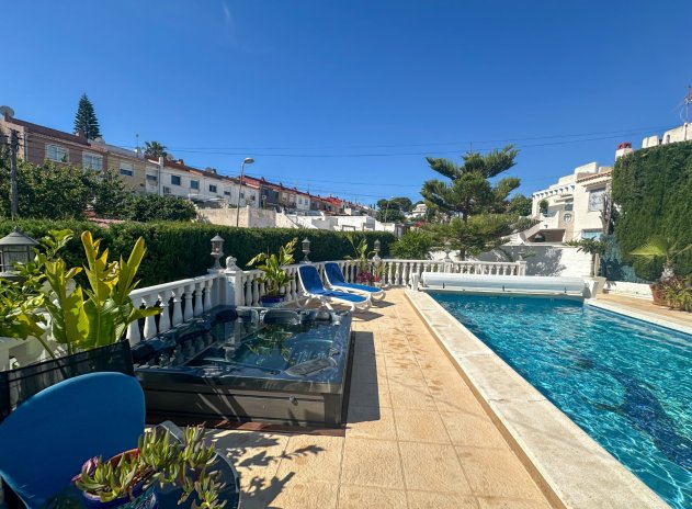 Herverkoop - Rijwoning - Torrevieja - Los Balcones