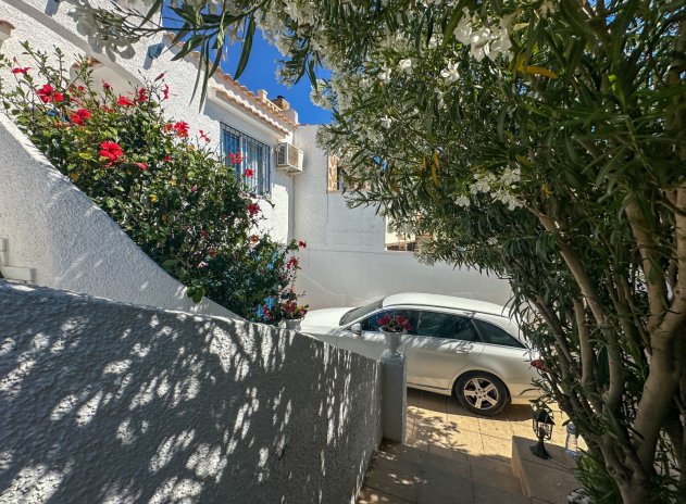 Herverkoop - Rijwoning - Torrevieja - Los Balcones