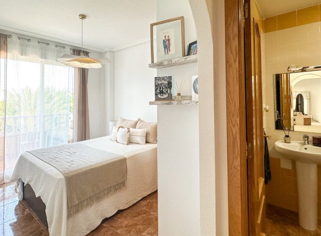 Wiederverkauf - Wohnung - Guardamar del Segura