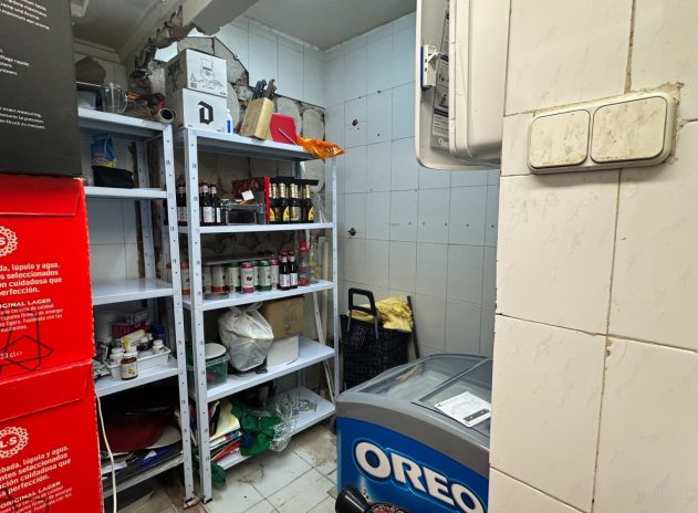 Herverkoop - Commercieel - Torrevieja - Playa del Cura