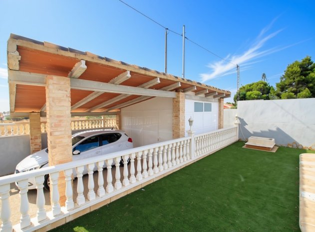 Resale - Villa * - Campoamor *