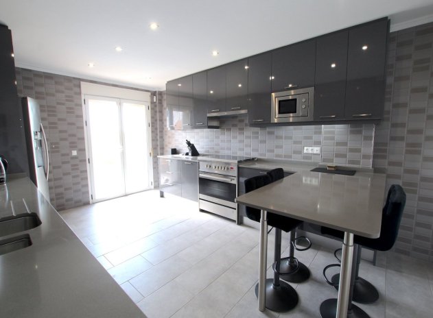 Resale - Villa * - Campoamor *