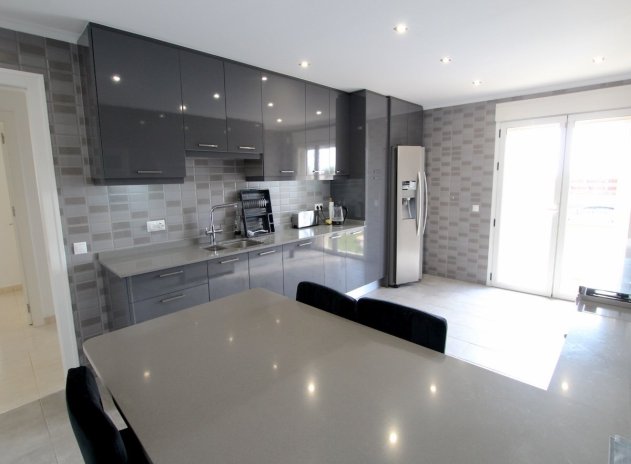 Resale - Villa * - Campoamor *