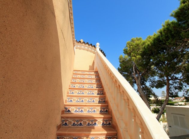 Resale - Villa * - Campoamor *