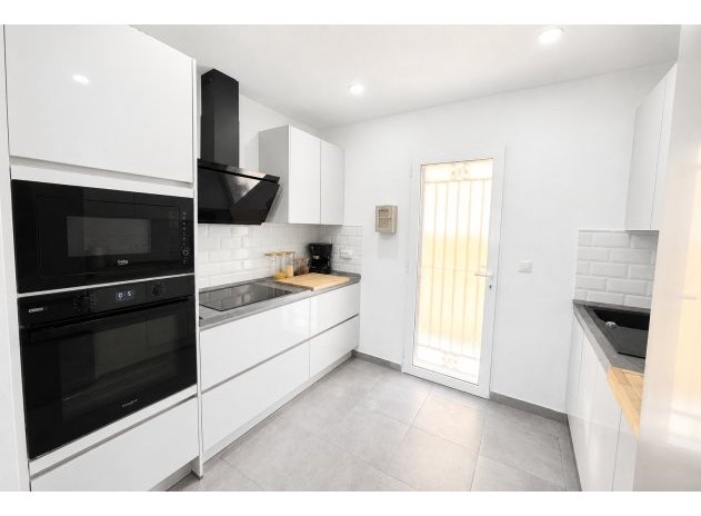Herverkoop - Rijwoning - Campoamor