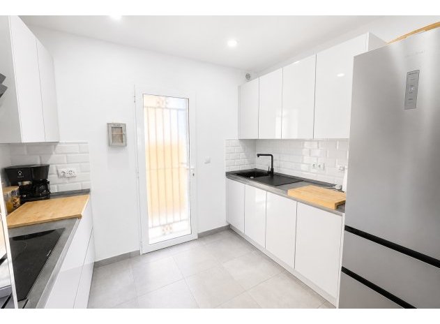 Herverkoop - Rijwoning - Campoamor