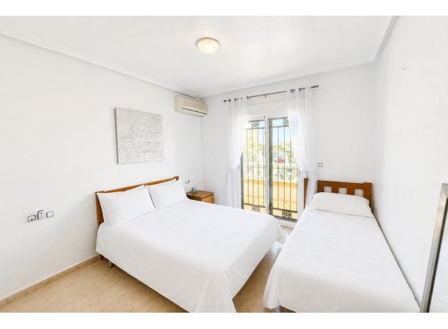 Herverkoop - Rijwoning - Campoamor