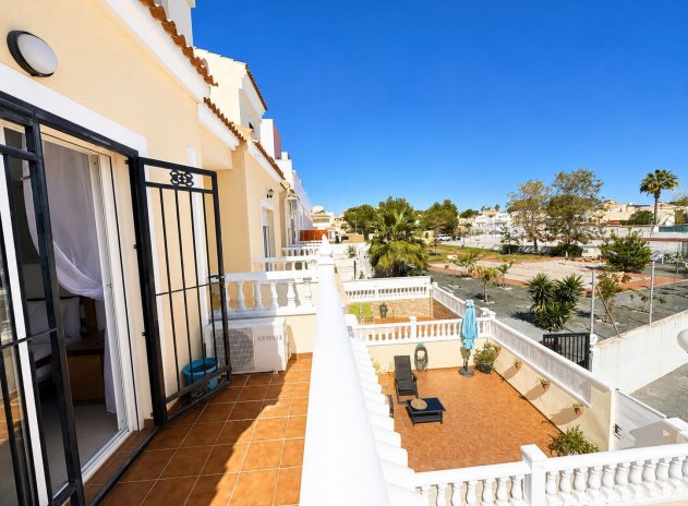 Herverkoop - Rijwoning - Campoamor