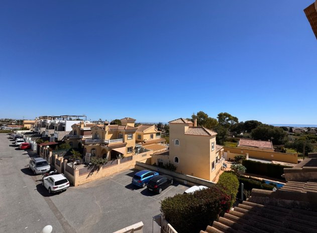 Herverkoop - Rijwoning - Campoamor