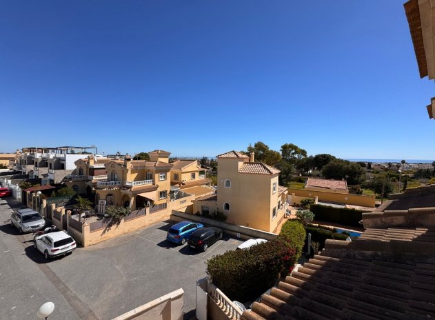 Herverkoop - Rijwoning - Campoamor
