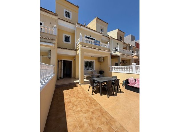 Herverkoop - Rijwoning - Campoamor