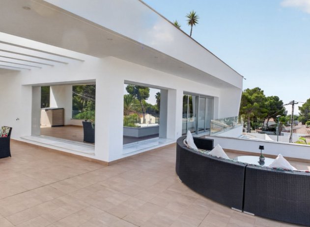 Resale - Villa * - Pinar de Campoverde