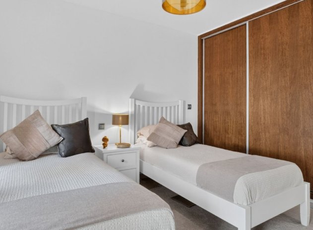 Resale - Villa * - Pinar de Campoverde