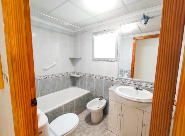 Reventa - Apartamento / Piso - Guardamar del Segura