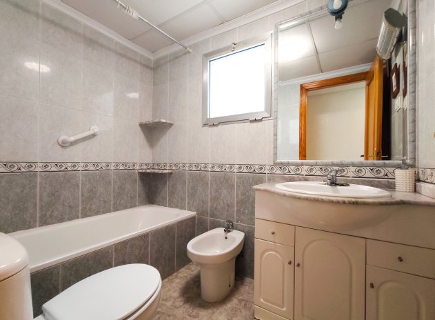 Reventa - Apartamento / Piso - Guardamar del Segura