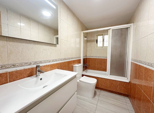 Wiederverkauf - Wohnung - Torrevieja