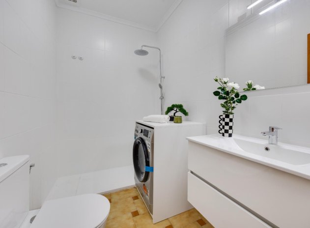 Wiederverkauf - Wohnung - Torrevieja - Playa del Cura