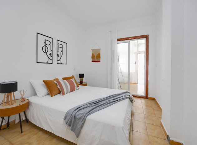 Wiederverkauf - Wohnung - Torrevieja - Playa del Cura
