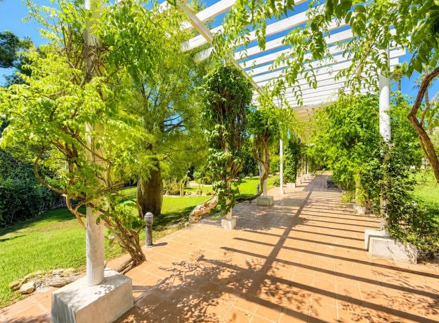 Reventa - Villa - Villamartin - Villamartín