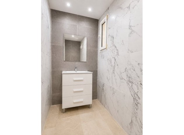 Reventa - Villa - Villamartin - Villamartín