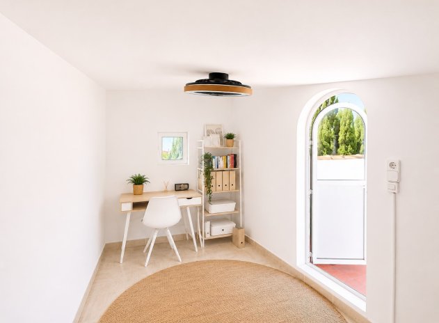 Reventa - Villa - Villamartin - Villamartín