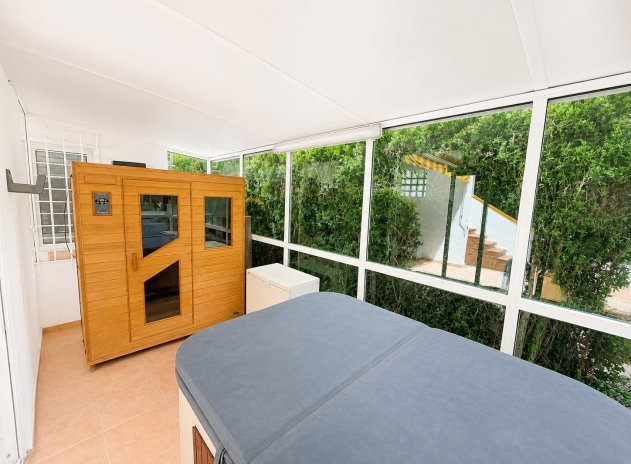 Reventa - Villa - Villamartin - Villamartín