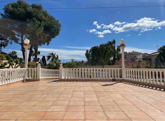 Revente - Villa - Orihuela Costa - Villamartín