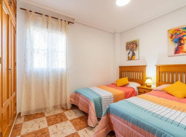 Reventa - Apartamento / piso - Orihuela Costa - Montezenia