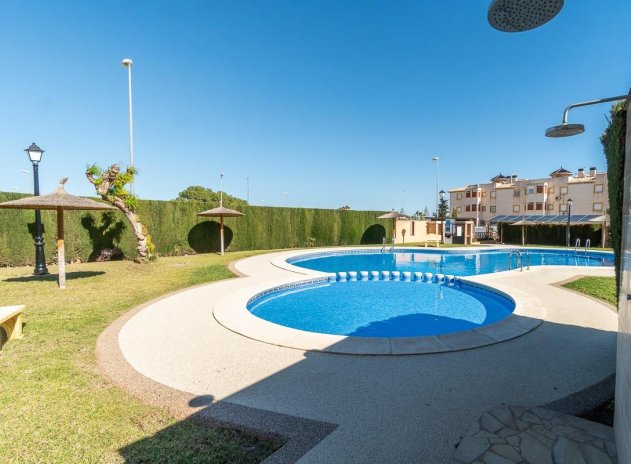 Resale - Apartment / flat - Orihuela Costa - Montezenia