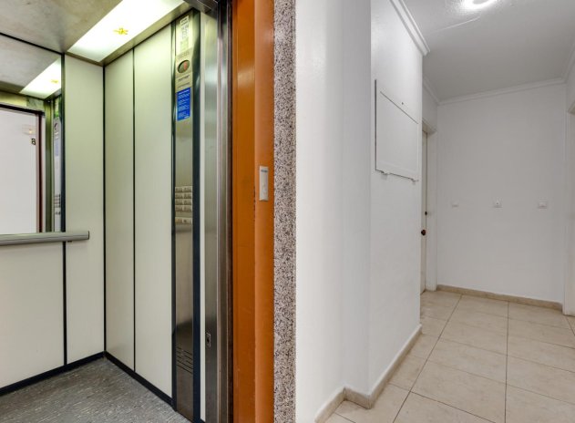 Herverkoop - Appartement - Torrevieja - Nueva Torrevieja