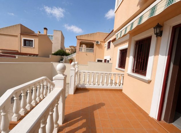 Herverkoop - Villa - Villamartin - Blue lagoon