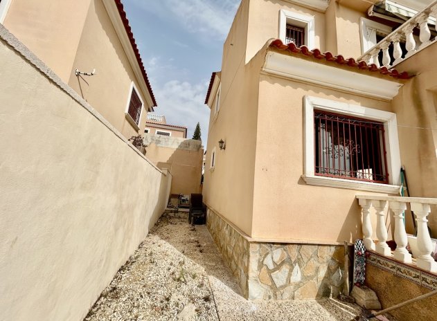 Herverkoop - Villa - Villamartin - Blue lagoon