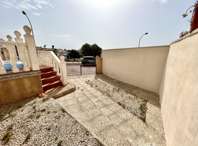 Herverkoop - Villa - Villamartin - Blue lagoon