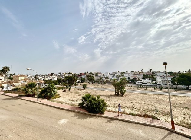 Herverkoop - Villa - Villamartin - Blue lagoon