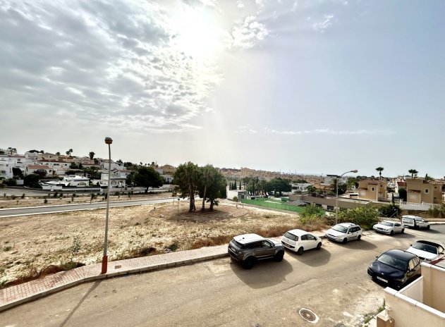 Herverkoop - Villa - Villamartin - Blue lagoon