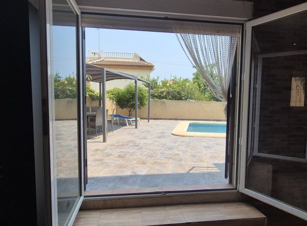 Resale - Villa * - Villamartin * - Villamartín * 