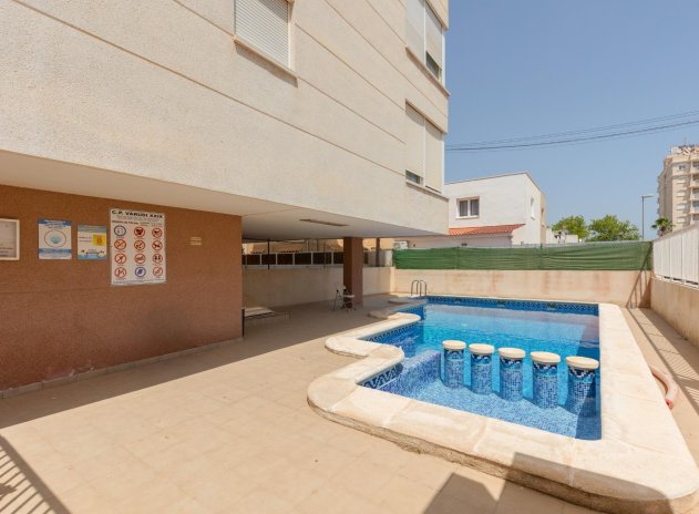 Reventa - Apartamento / Piso - Torrevieja