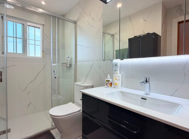 Herverkoop - Villa - Lomas de Cabo Roig - Orihuela Costa