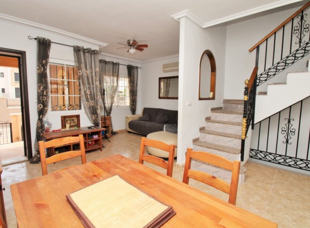 Reventa - Casa adosada - Villamartin - Villamartín