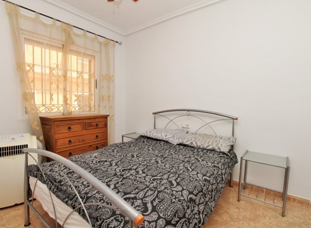 Reventa - Casa adosada - Villamartin - Villamartín