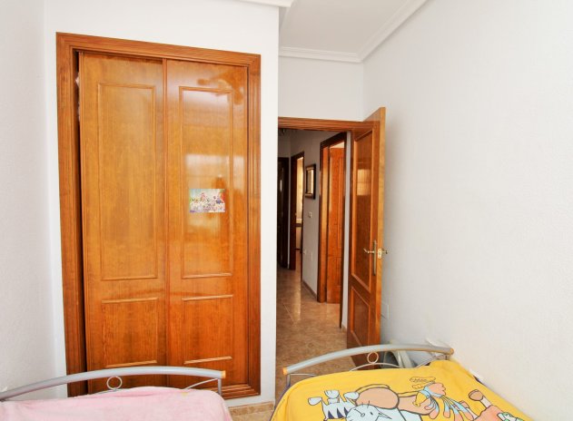 Reventa - Casa adosada - Villamartin - Villamartín
