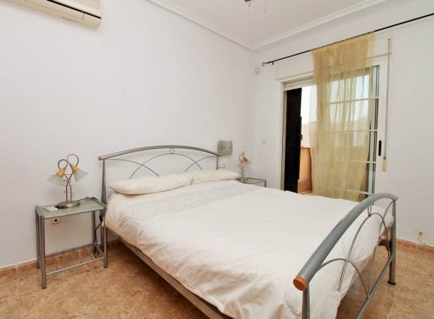 Reventa - Casa adosada - Villamartin - Villamartín