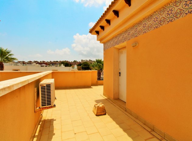 Reventa - Casa adosada - Villamartin - Villamartín